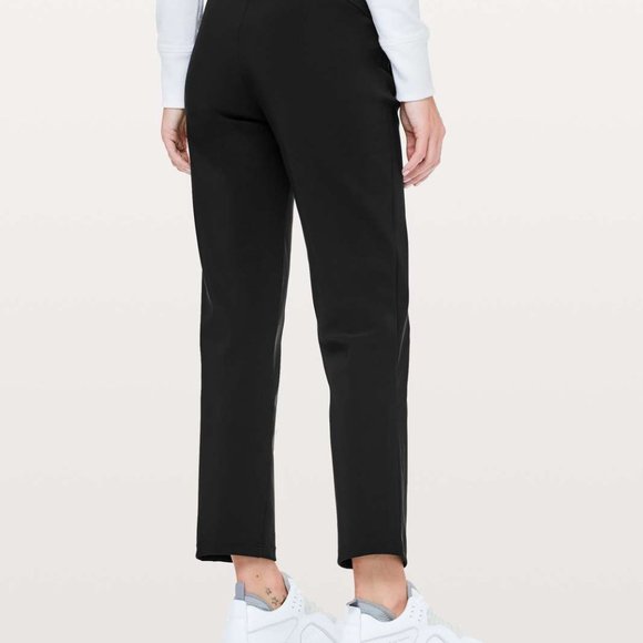 Lululemon On the Move Pant - Black - Picture 4 of 16